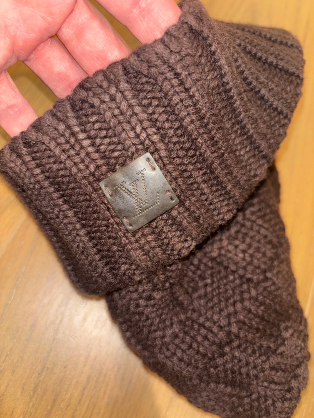 Louis Vuitton Brown Knit Cuffed Beanie - Picture 4 of 4